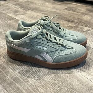 Reebok Mint Green Sneakers W7.5